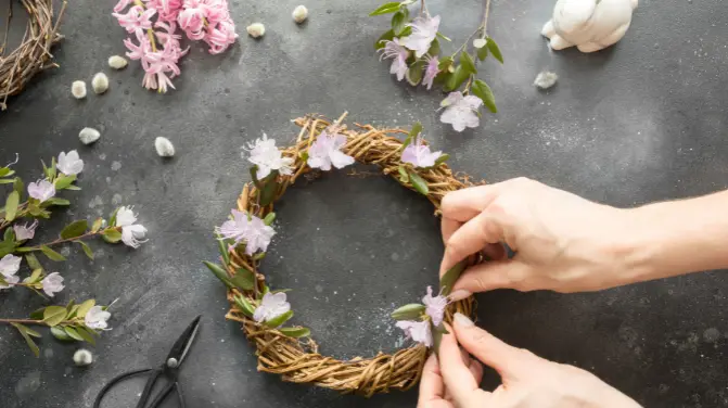 Palm Sunday with Our Little Wonders: Traditions, Games and Memories That Last